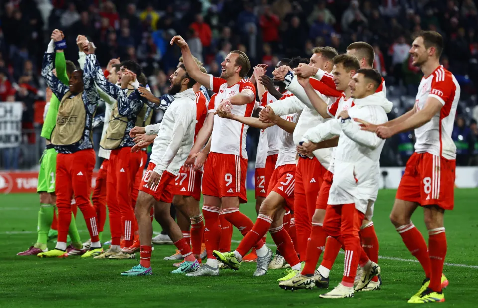 2024-bayern-munich-players-celebrate Bayern Munich 1-0 Arsenal 