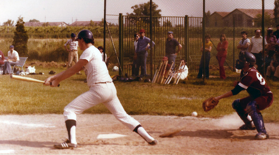 1977-venanzi-in-battuta-La storia del Baseball