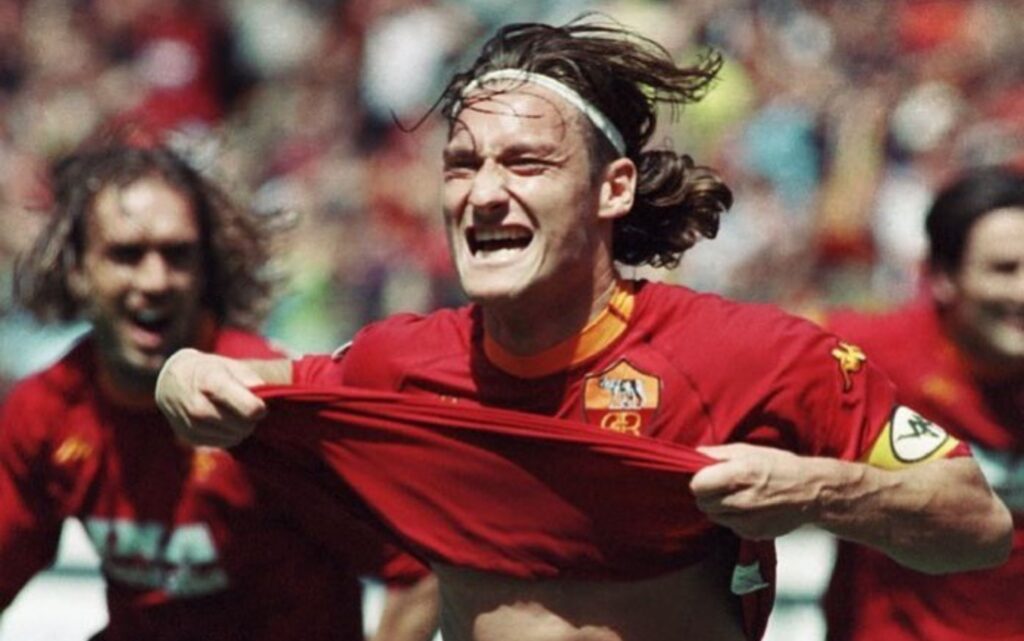 Francesco Totti capitano Roma 2001